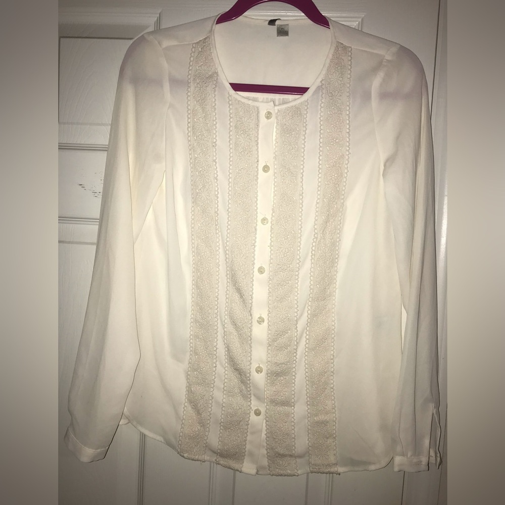💗2 For $10 💗Lauren Conrad button down blouse Size extra small